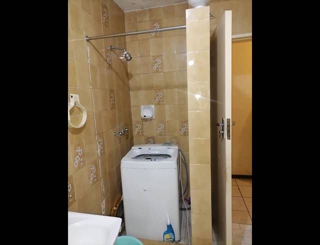 4 BEDROOM FLAT FOR SALE IN SUNNYSIDE
